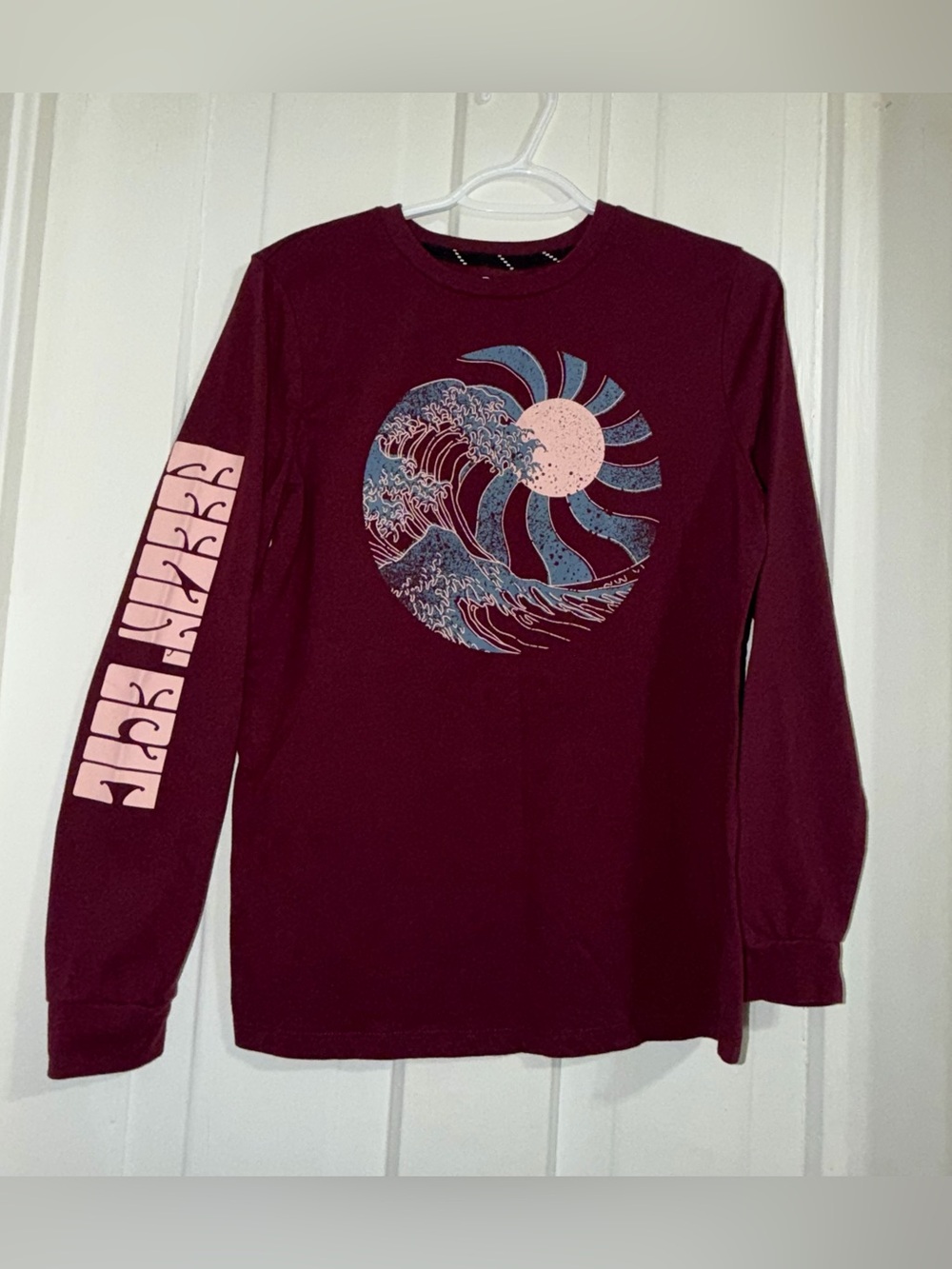 art‎ class boys teen size XL Maroon Crewneck Tee with White Logo beach ocean